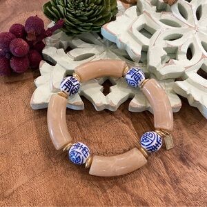 Butterscotch Tan and Blue Beaded Bracelet